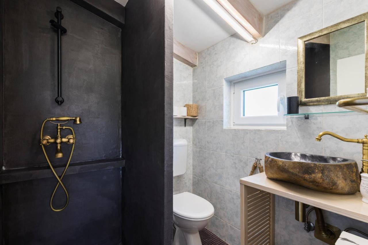 مالي لوشينغْ Alaburic Rooms & Apartment المظهر الخارجي الصورة