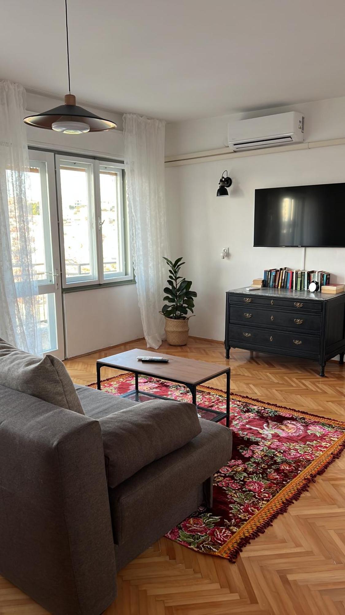 مالي لوشينغْ Alaburic Rooms & Apartment المظهر الخارجي الصورة
