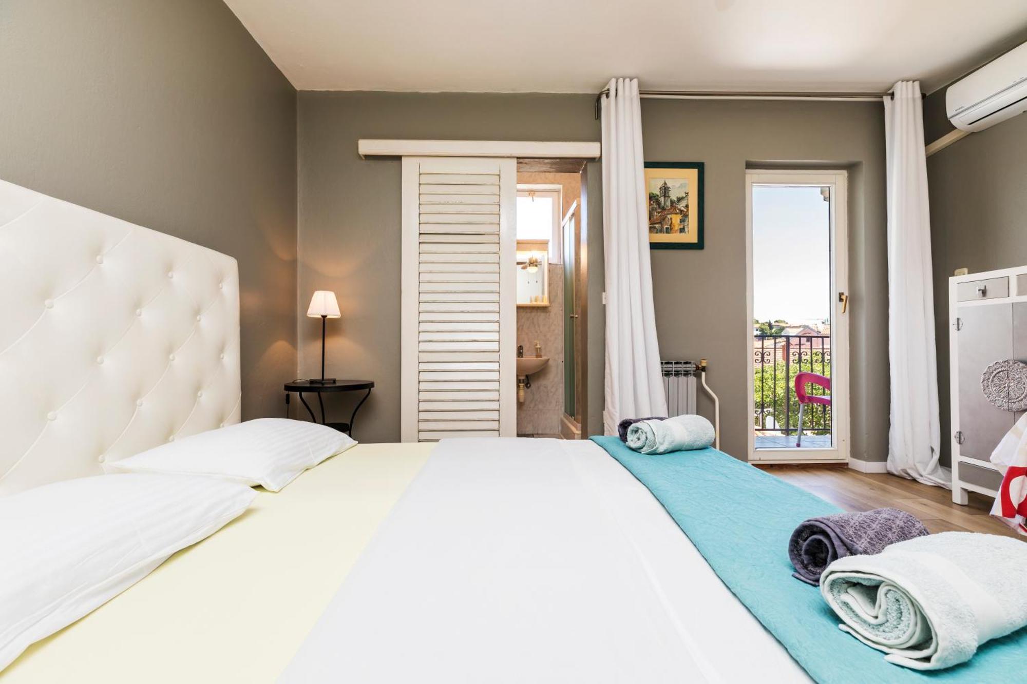 مالي لوشينغْ Alaburic Rooms & Apartment المظهر الخارجي الصورة