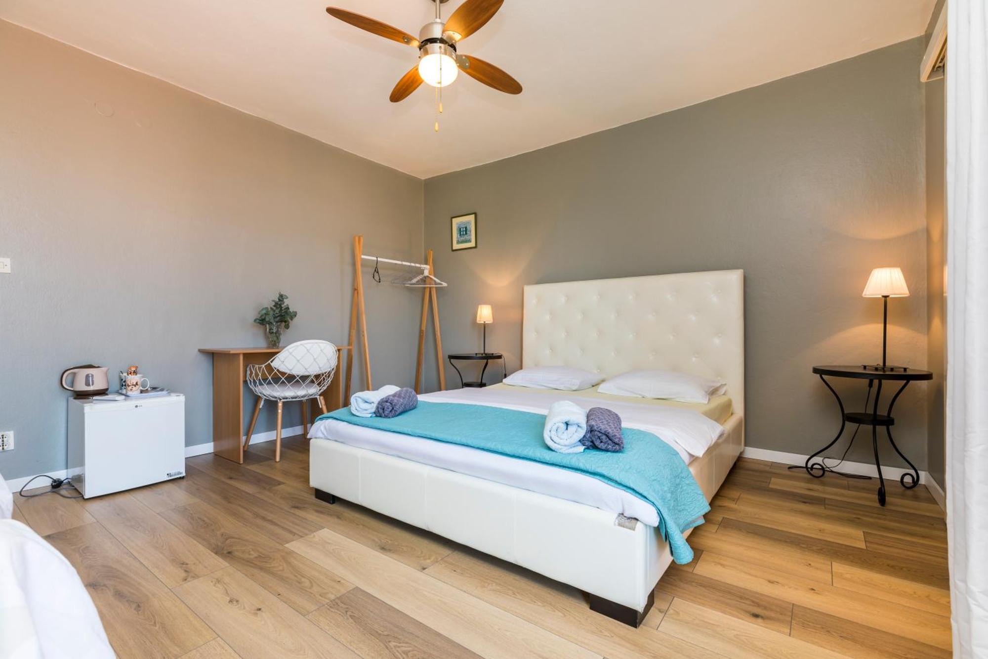 مالي لوشينغْ Alaburic Rooms & Apartment المظهر الخارجي الصورة