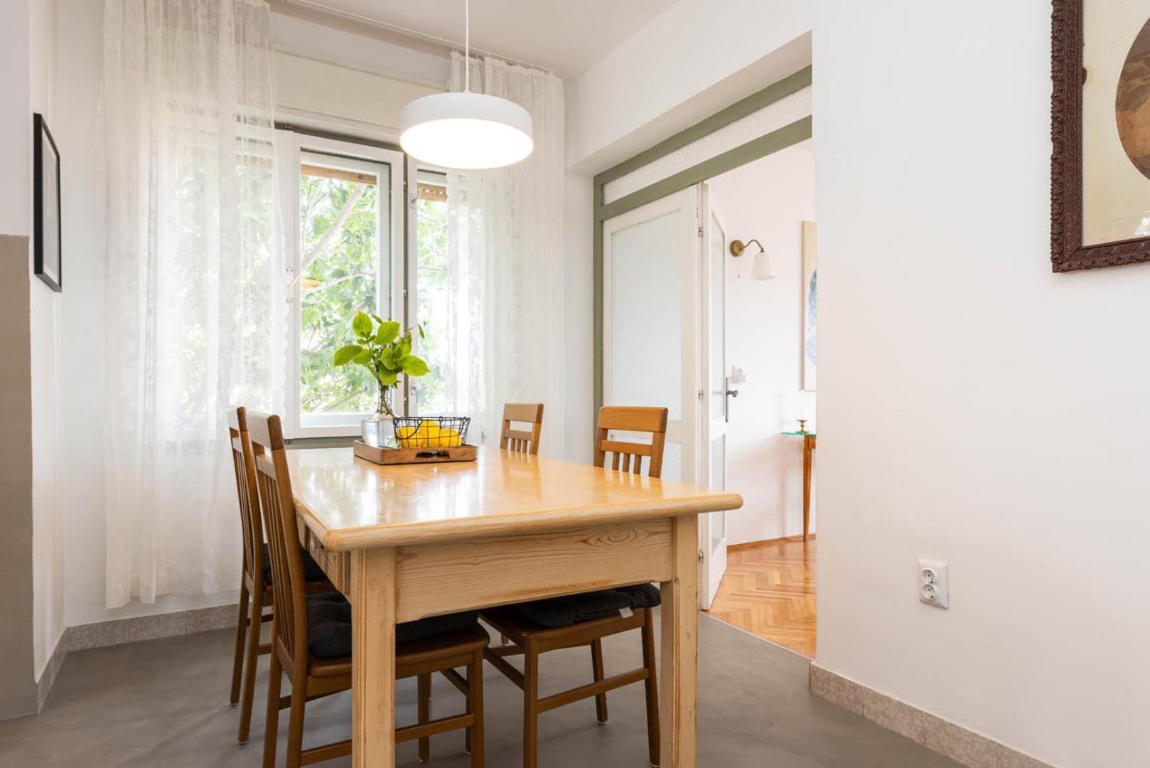 مالي لوشينغْ Alaburic Rooms & Apartment المظهر الخارجي الصورة