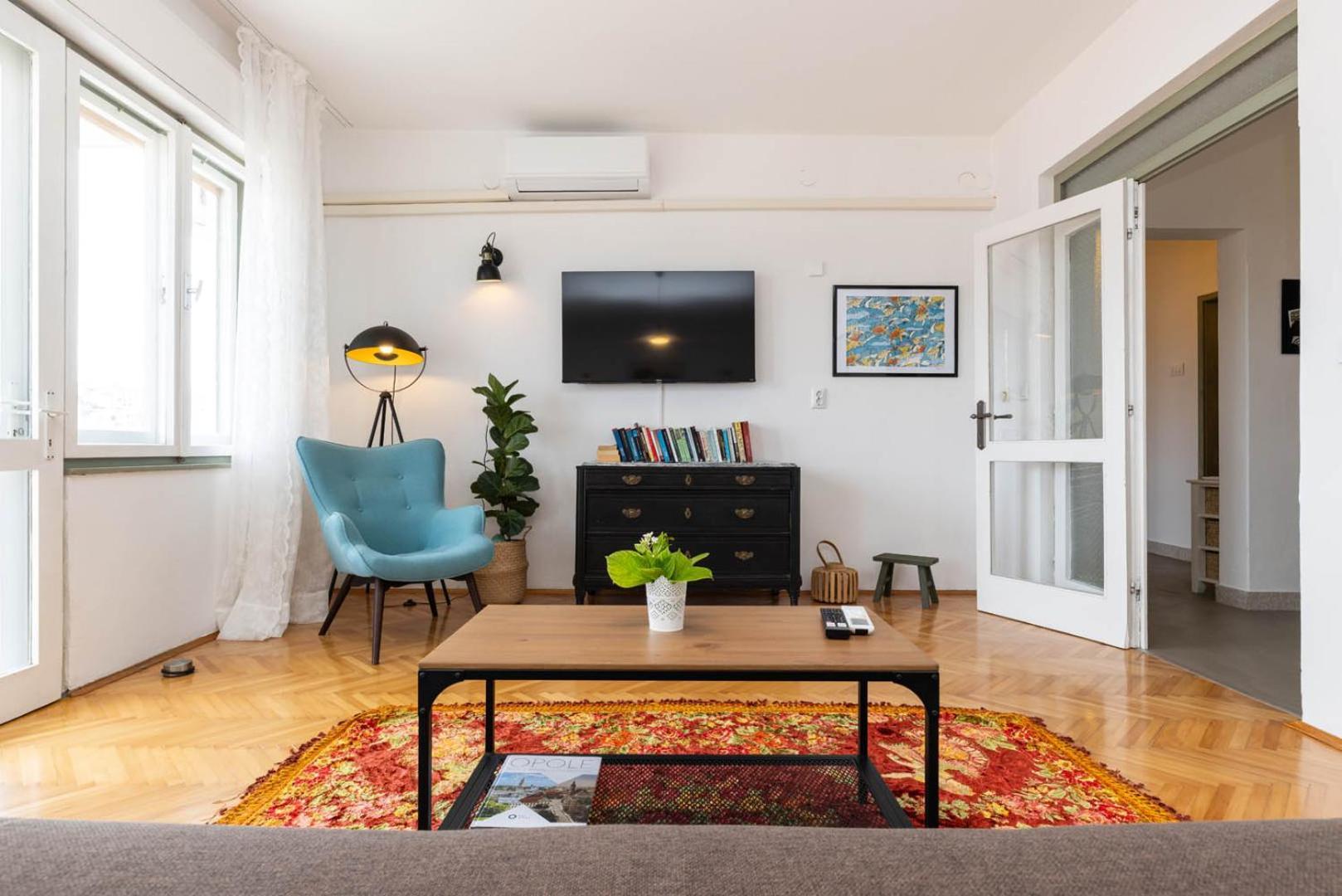 مالي لوشينغْ Alaburic Rooms & Apartment المظهر الخارجي الصورة