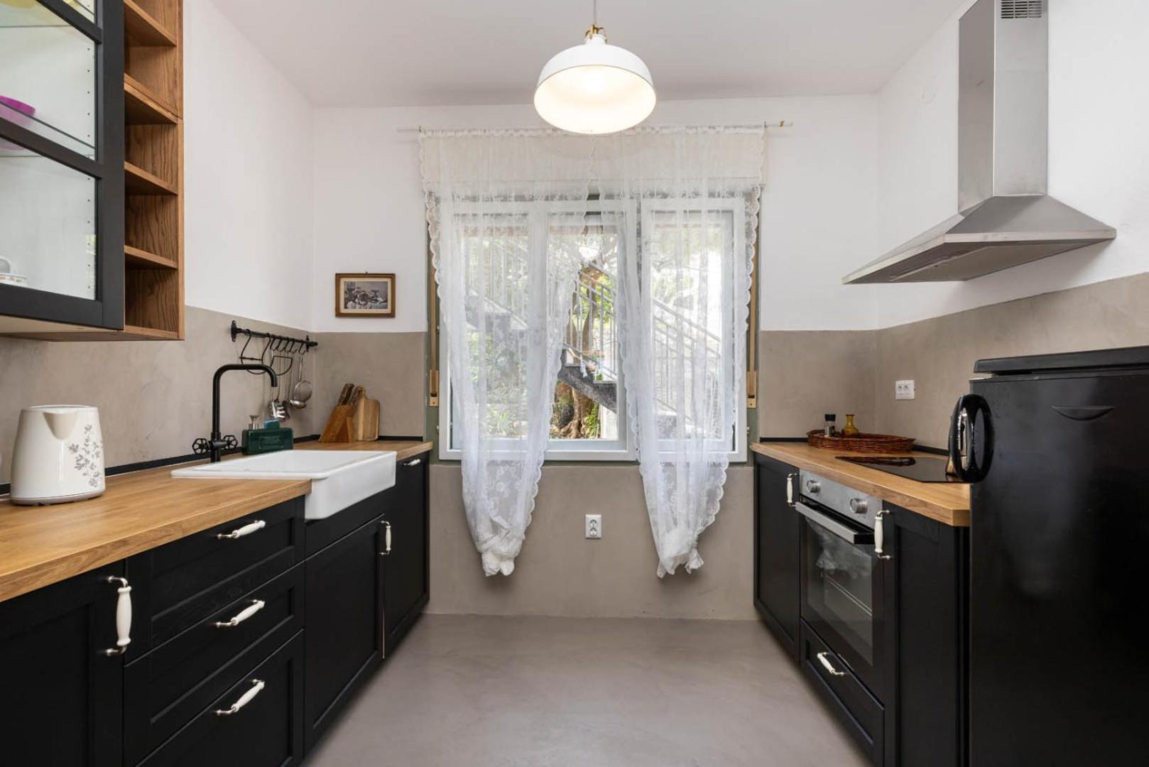مالي لوشينغْ Alaburic Rooms & Apartment المظهر الخارجي الصورة